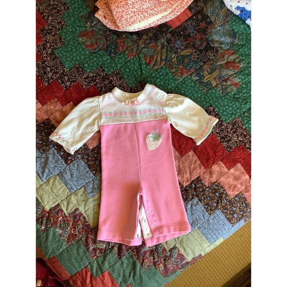 1980s vintage Kids Health-Tex Snap pant onesie strawberry field 3 months